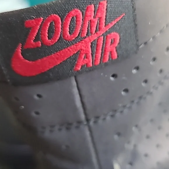 Nike Jordan Retro 1 "Fearless" Reflective High Top Mens 12 - Picture 4 of 12